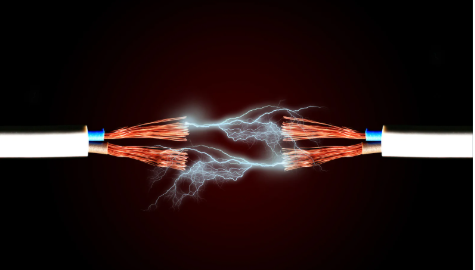 arc électrique entre deux cables